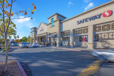 Safeway santa rosa - The UPS Store in Santa Rosa, CA is here to help individuals and small businesses by offering a wide range of products and services. We are locally owned and operated and conveniently located at 2751 Fourth St. While we're your local packing and shipping experts, we do much more.